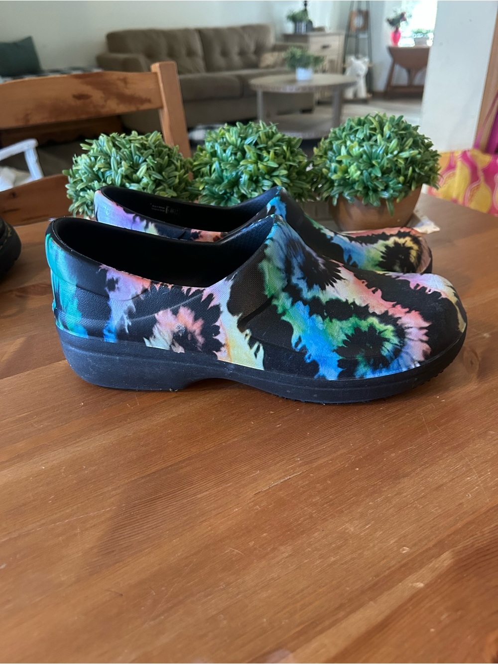 Crocs Black Tie Dye Comfort Clogs Size 11